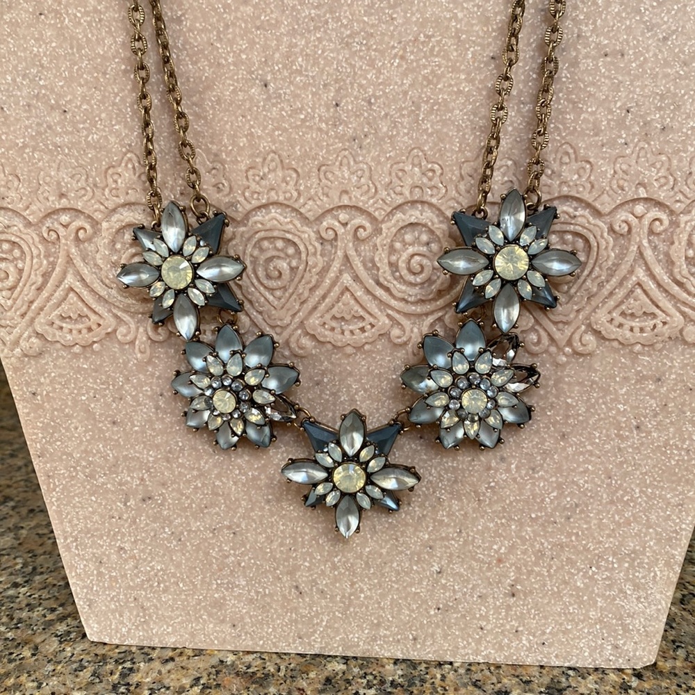 Vintage blue/ gold flower necklace